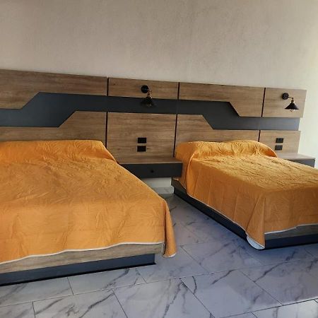Hotel El Descanso 贝纳尔 外观 照片